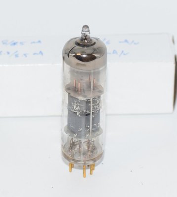 E90CC Mullard Holland Valve / Tube AVO Tested
