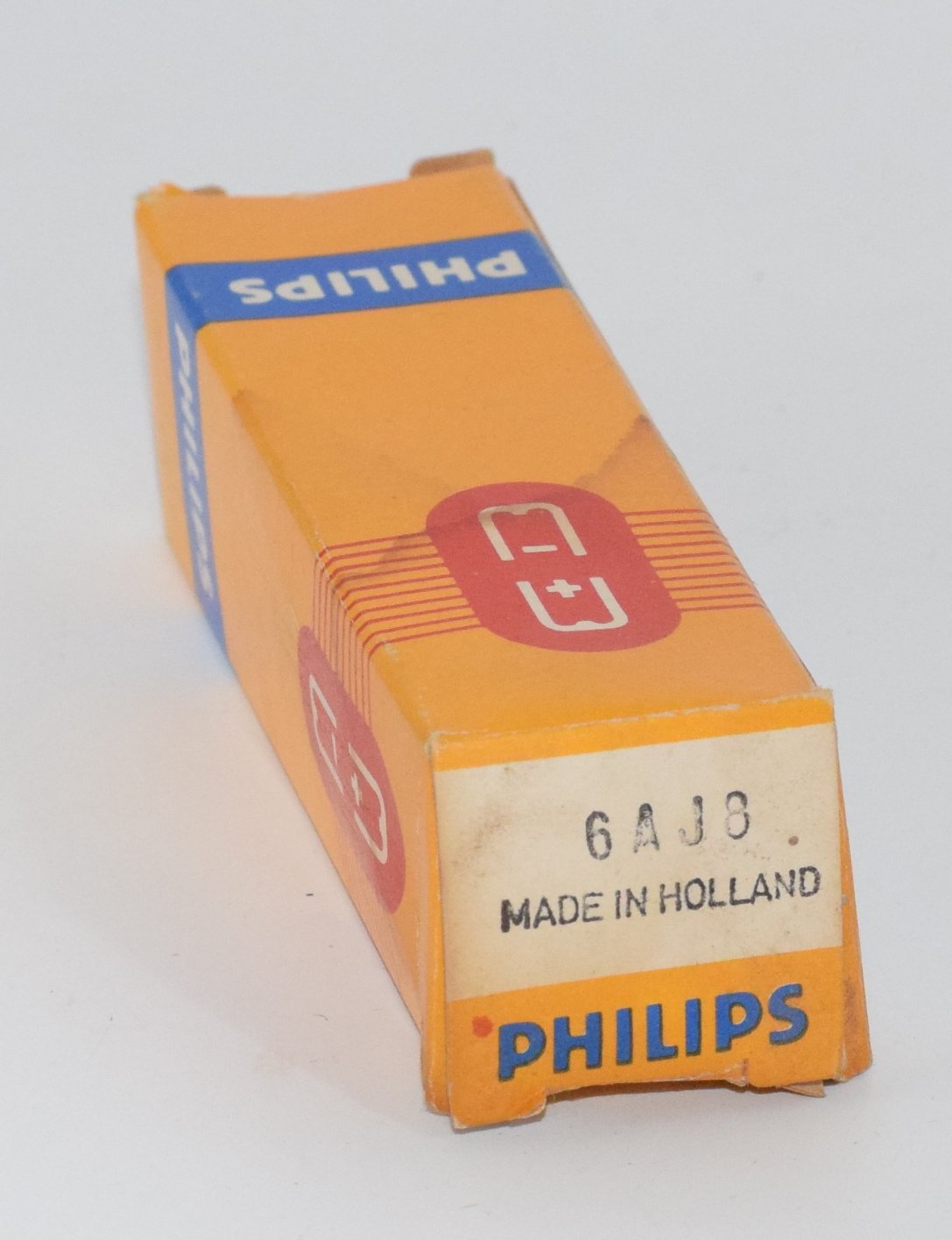 6AJ8 Philips Miniwatt Holland NOS Valve / Tube