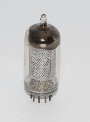 EF86 Mullard Blackburn 1960 Long Mesh Plate Valve / Tube