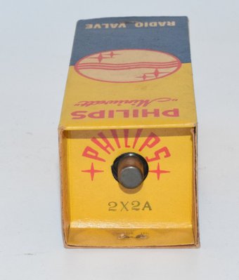 2X2A Philips Miniwatt NOS Valve / Tube