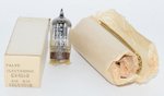 CV4010 Mullard KB / DC Whyteleafe England Valve / Tube thumbnail 3
