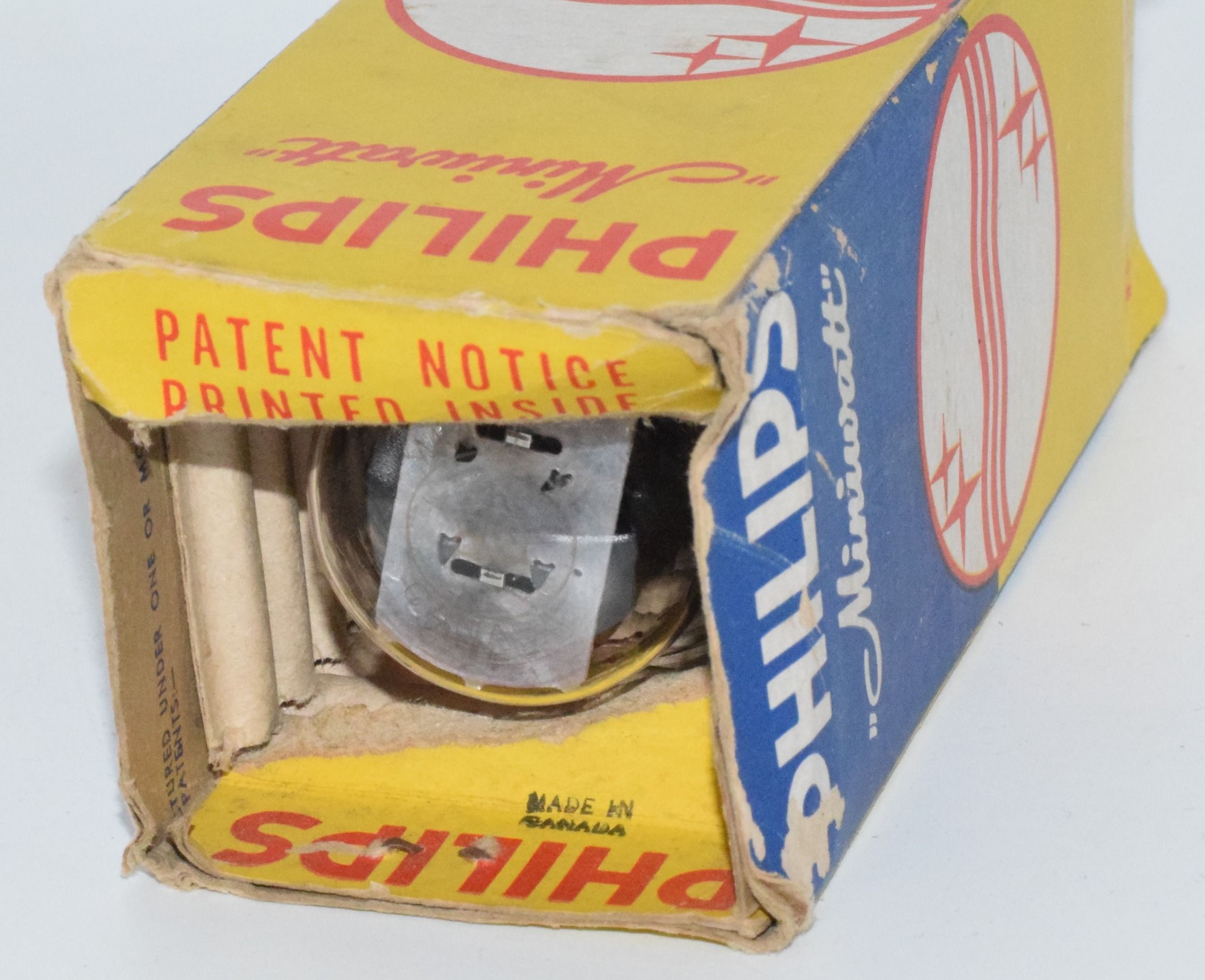80 Philips Miniwatt Canada NOS Valve / Tube